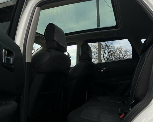 Белый Ниссан Кашкай, объемом двигателя 1.5 л и пробегом 198 тыс. км за 8150 $, фото 29 на Automoto.ua