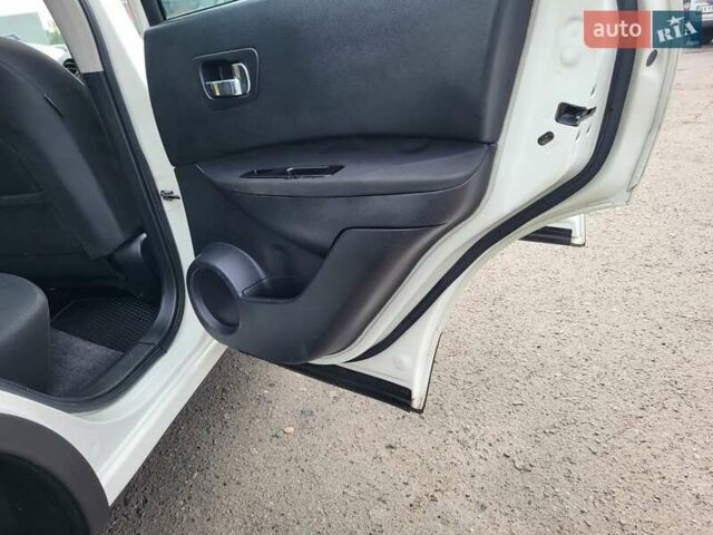 Білий Ніссан Кашкай, об'ємом двигуна 1.5 л та пробігом 217 тис. км за 9300 $, фото 118 на Automoto.ua