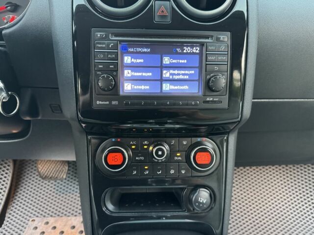 Белый Ниссан Кашкай, объемом двигателя 2 л и пробегом 157 тыс. км за 9999 $, фото 6 на Automoto.ua