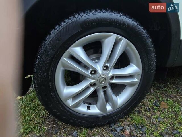 Білий Ніссан Кашкай, об'ємом двигуна 1.5 л та пробігом 252 тис. км за 9200 $, фото 15 на Automoto.ua