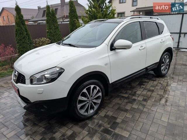 Белый Ниссан Кашкай, объемом двигателя 1.5 л и пробегом 99 тыс. км за 11999 $, фото 1 на Automoto.ua