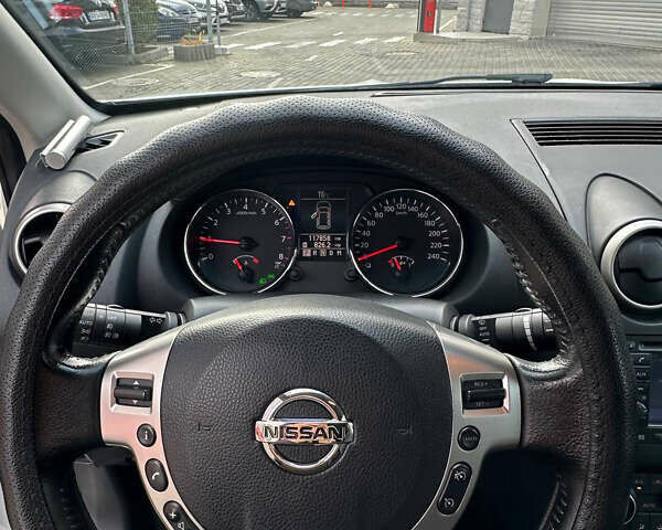 Белый Ниссан Кашкай, объемом двигателя 2 л и пробегом 119 тыс. км за 9700 $, фото 12 на Automoto.ua