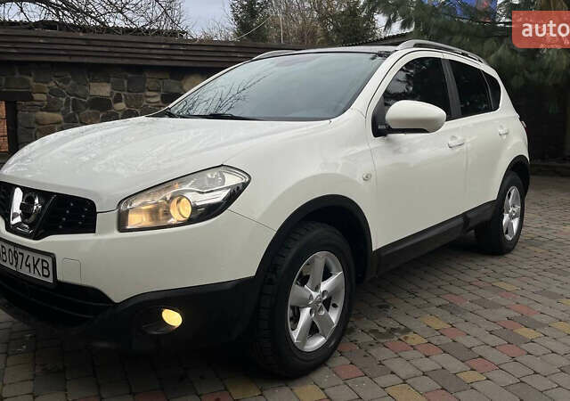 Белый Ниссан Кашкай, объемом двигателя 1.5 л и пробегом 187 тыс. км за 8900 $, фото 2 на Automoto.ua