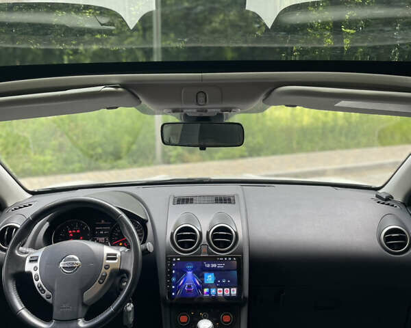 Белый Ниссан Кашкай, объемом двигателя 1.46 л и пробегом 218 тыс. км за 10000 $, фото 13 на Automoto.ua