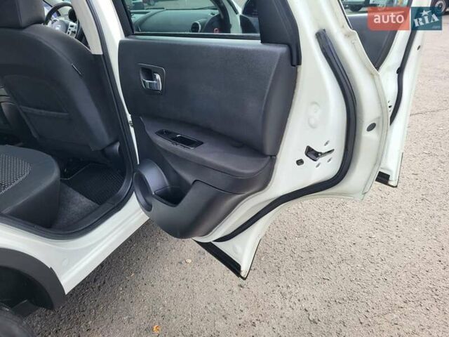 Білий Ніссан Кашкай, об'ємом двигуна 1.5 л та пробігом 217 тис. км за 9300 $, фото 117 на Automoto.ua