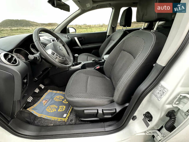 Белый Ниссан Кашкай, объемом двигателя 1.6 л и пробегом 176 тыс. км за 9999 $, фото 39 на Automoto.ua