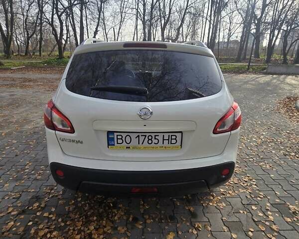 Белый Ниссан Кашкай, объемом двигателя 2 л и пробегом 246 тыс. км за 10200 $, фото 14 на Automoto.ua