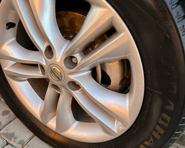 Білий Ніссан Кашкай, об'ємом двигуна 1.5 л та пробігом 186 тис. км за 10500 $, фото 28 на Automoto.ua