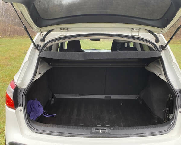 Белый Ниссан Кашкай, объемом двигателя 1.5 л и пробегом 203 тыс. км за 9800 $, фото 7 на Automoto.ua