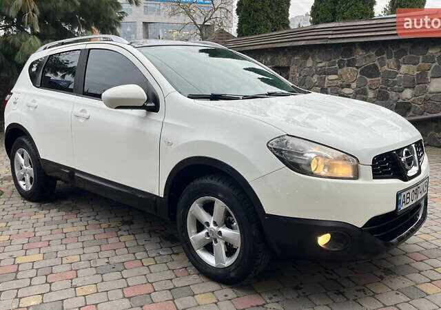 Белый Ниссан Кашкай, объемом двигателя 1.5 л и пробегом 187 тыс. км за 8900 $, фото 1 на Automoto.ua