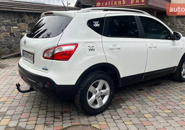 Белый Ниссан Кашкай, объемом двигателя 1.5 л и пробегом 187 тыс. км за 8900 $, фото 4 на Automoto.ua