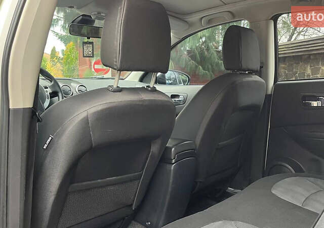 Белый Ниссан Кашкай, объемом двигателя 1.5 л и пробегом 187 тыс. км за 8900 $, фото 38 на Automoto.ua