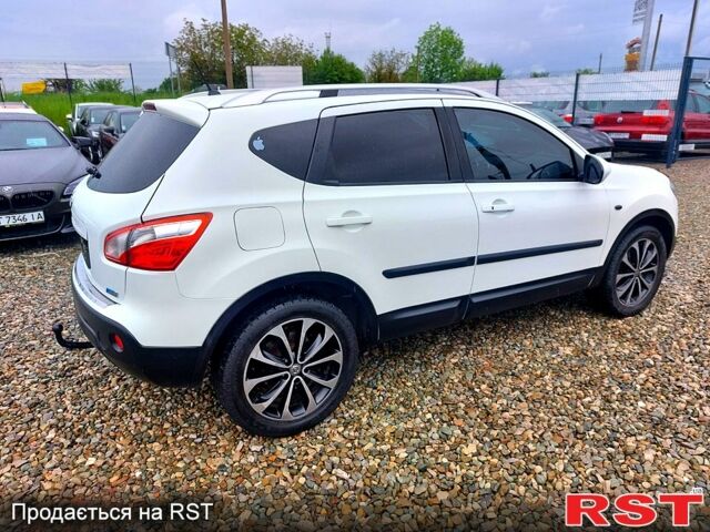 Белый Ниссан Кашкай, объемом двигателя 1.5 л и пробегом 230 тыс. км за 9500 $, фото 4 на Automoto.ua