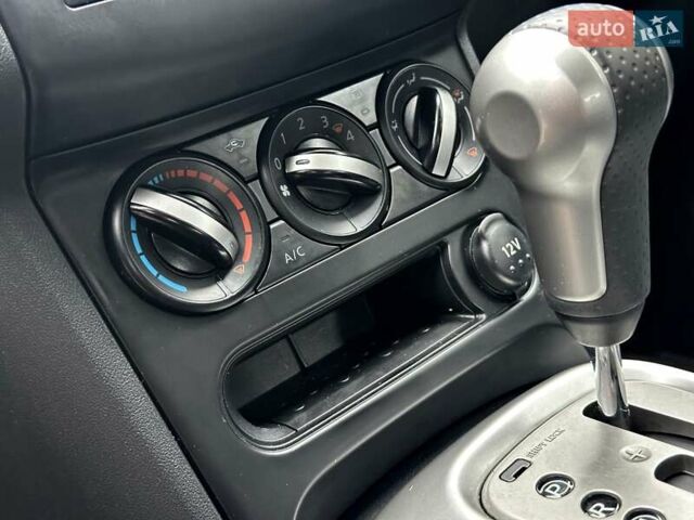 Белый Ниссан Кашкай, объемом двигателя 2 л и пробегом 122 тыс. км за 10700 $, фото 53 на Automoto.ua