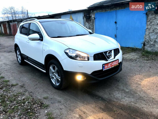 Белый Ниссан Кашкай, объемом двигателя 2 л и пробегом 195 тыс. км за 11655 $, фото 107 на Automoto.ua