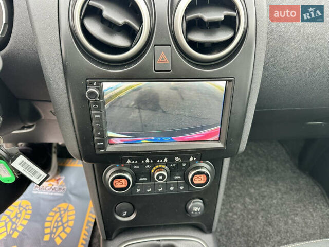 Белый Ниссан Кашкай, объемом двигателя 1.6 л и пробегом 176 тыс. км за 9999 $, фото 51 на Automoto.ua