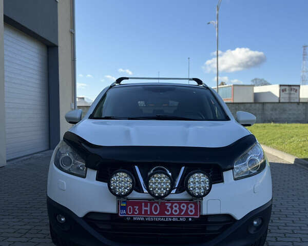 Білий Ніссан Кашкай, об'ємом двигуна 1.5 л та пробігом 234 тис. км за 9500 $, фото 1 на Automoto.ua