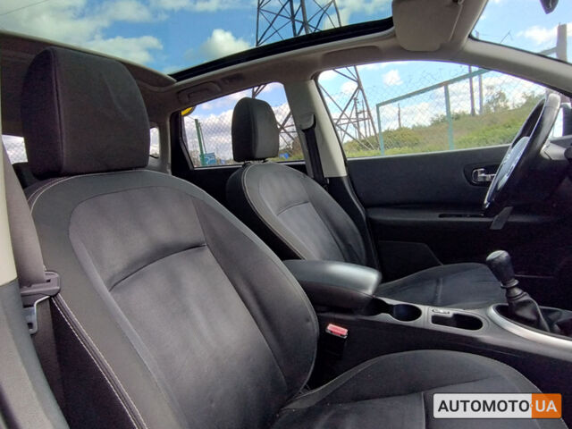 Белый Ниссан Кашкай, объемом двигателя 1.5 л и пробегом 229 тыс. км за 9850 $, фото 20 на Automoto.ua