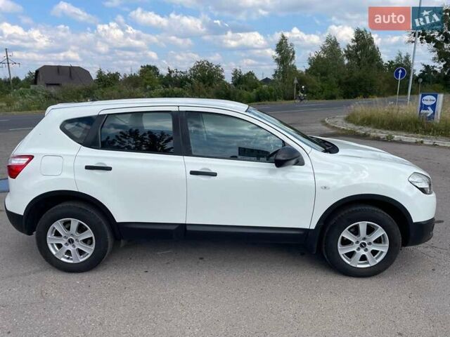 Білий Ніссан Кашкай, об'ємом двигуна 1.5 л та пробігом 207 тис. км за 9300 $, фото 2 на Automoto.ua