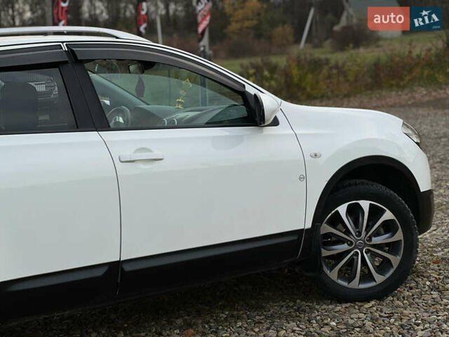 Белый Ниссан Кашкай, объемом двигателя 1.5 л и пробегом 198 тыс. км за 8150 $, фото 6 на Automoto.ua