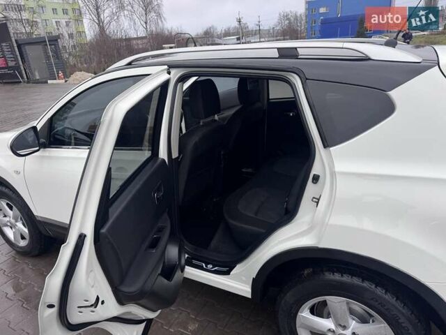 Белый Ниссан Кашкай, объемом двигателя 1.46 л и пробегом 186 тыс. км за 9600 $, фото 8 на Automoto.ua