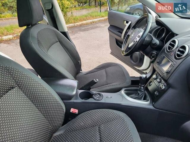 Білий Ніссан Кашкай, об'ємом двигуна 1.5 л та пробігом 217 тис. км за 9300 $, фото 110 на Automoto.ua