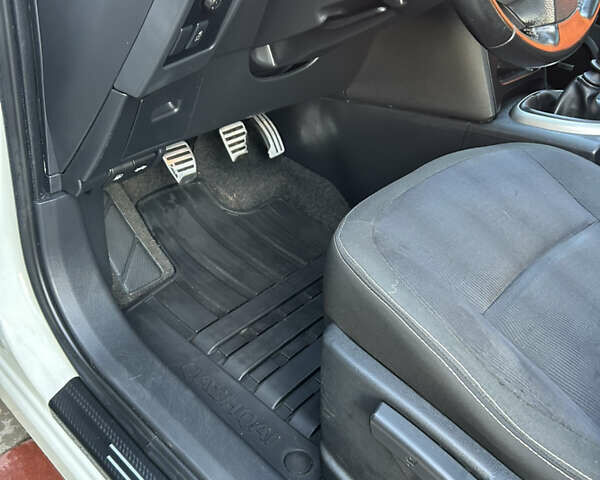 Білий Ніссан Кашкай, об'ємом двигуна 1.5 л та пробігом 186 тис. км за 10500 $, фото 15 на Automoto.ua