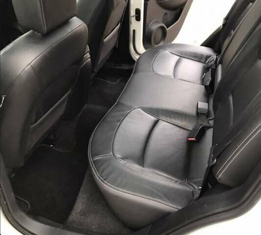Білий Ніссан Кашкай, об'ємом двигуна 1.5 л та пробігом 270 тис. км за 10250 $, фото 1 на Automoto.ua