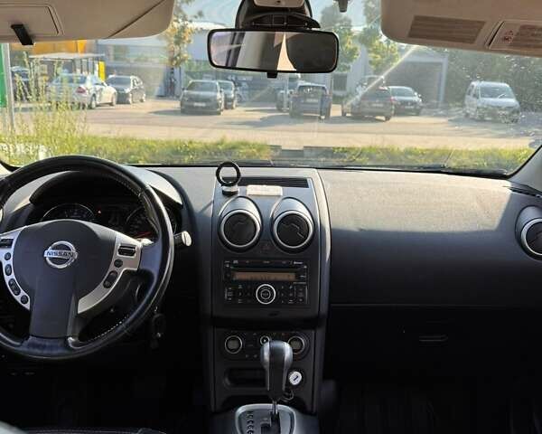 Белый Ниссан Кашкай, объемом двигателя 2 л и пробегом 199 тыс. км за 10600 $, фото 12 на Automoto.ua