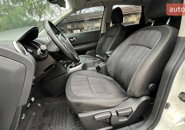 Белый Ниссан Кашкай, объемом двигателя 1.5 л и пробегом 187 тыс. км за 8900 $, фото 30 на Automoto.ua