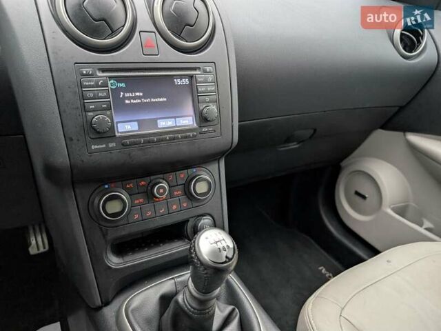 Белый Ниссан Кашкай, объемом двигателя 1.5 л и пробегом 99 тыс. км за 11999 $, фото 23 на Automoto.ua