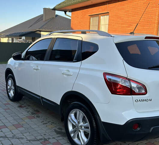 Білий Ніссан Кашкай, об'ємом двигуна 1.5 л та пробігом 186 тис. км за 10500 $, фото 8 на Automoto.ua