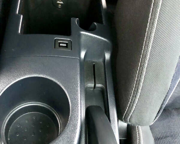 Белый Ниссан Кашкай, объемом двигателя 2 л и пробегом 195 тыс. км за 11655 $, фото 60 на Automoto.ua