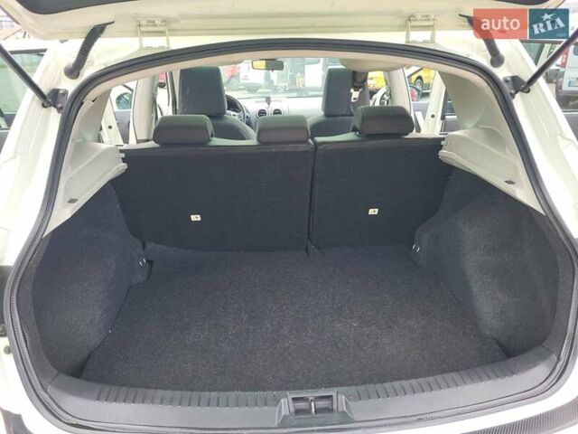 Білий Ніссан Кашкай, об'ємом двигуна 1.5 л та пробігом 217 тис. км за 9300 $, фото 121 на Automoto.ua