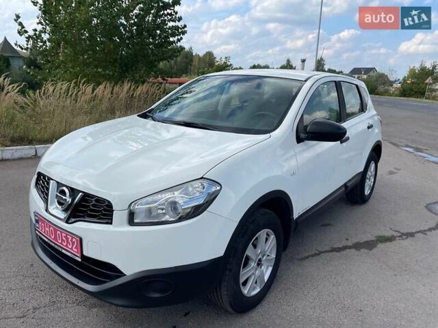 Білий Ніссан Кашкай, об'ємом двигуна 1.5 л та пробігом 207 тис. км за 9300 $, фото 1 на Automoto.ua