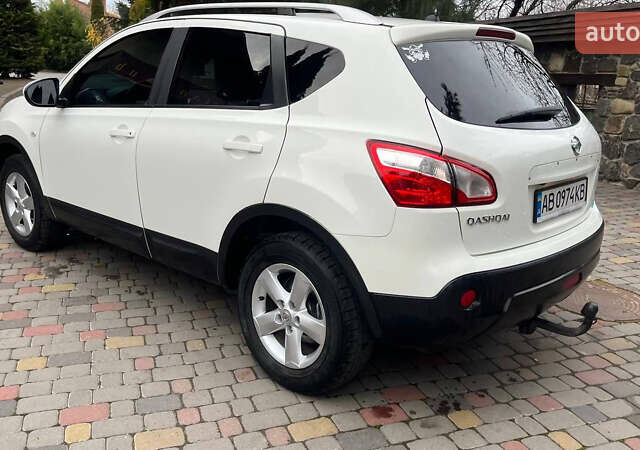 Белый Ниссан Кашкай, объемом двигателя 1.5 л и пробегом 187 тыс. км за 8900 $, фото 6 на Automoto.ua