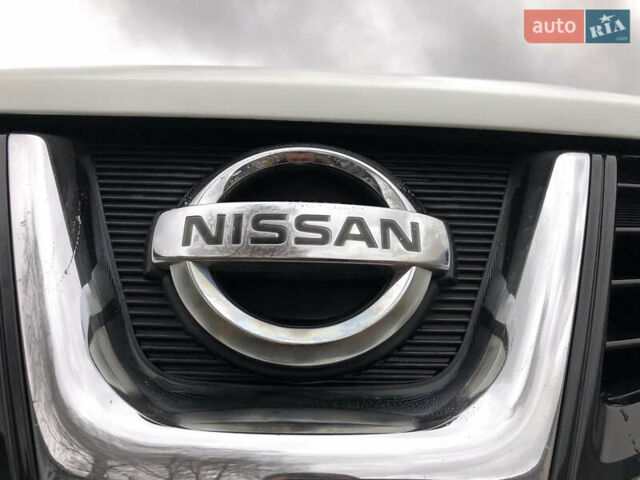 Белый Ниссан Кашкай, объемом двигателя 2 л и пробегом 195 тыс. км за 11655 $, фото 8 на Automoto.ua