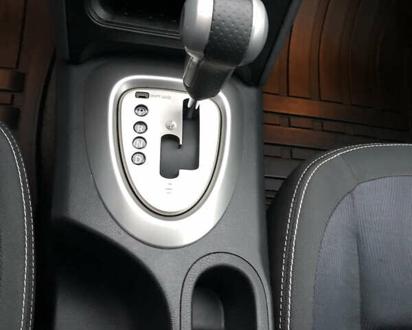 Белый Ниссан Кашкай, объемом двигателя 2 л и пробегом 195 тыс. км за 11655 $, фото 28 на Automoto.ua