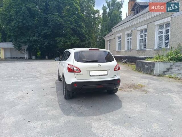 Белый Ниссан Кашкай, объемом двигателя 1.46 л и пробегом 266 тыс. км за 9850 $, фото 39 на Automoto.ua