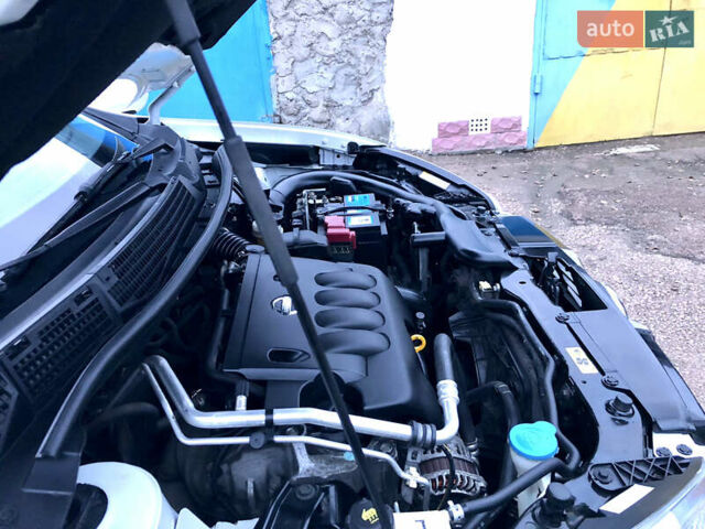 Белый Ниссан Кашкай, объемом двигателя 2 л и пробегом 195 тыс. км за 11655 $, фото 78 на Automoto.ua