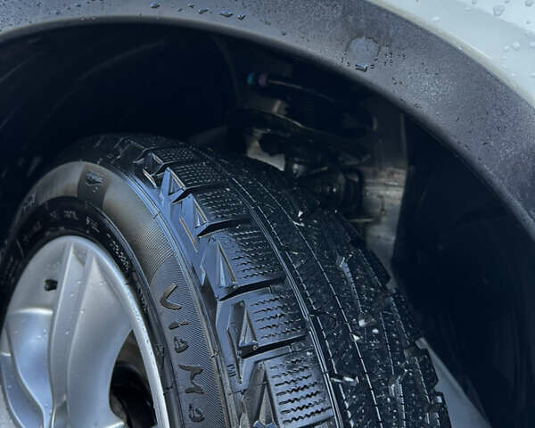 Белый Ниссан Кашкай, объемом двигателя 1.46 л и пробегом 231 тыс. км за 9550 $, фото 52 на Automoto.ua