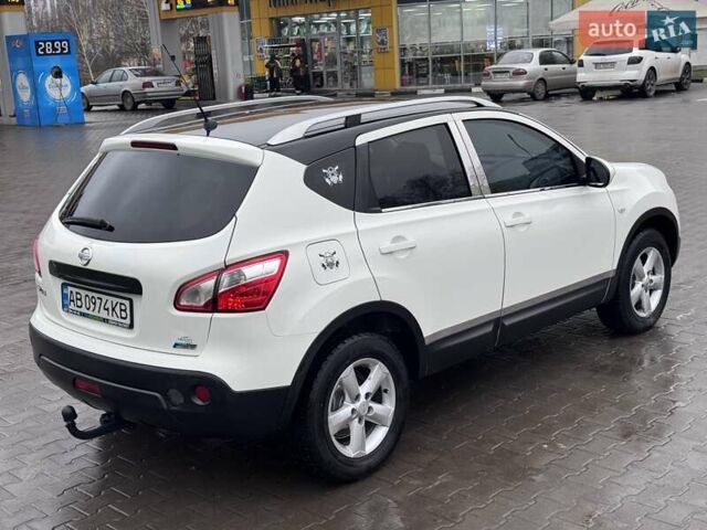 Белый Ниссан Кашкай, объемом двигателя 1.46 л и пробегом 186 тыс. км за 9600 $, фото 3 на Automoto.ua