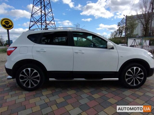 Белый Ниссан Кашкай, объемом двигателя 1.5 л и пробегом 229 тыс. км за 9850 $, фото 7 на Automoto.ua