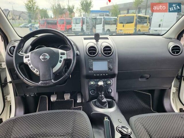 Білий Ніссан Кашкай, об'ємом двигуна 1.5 л та пробігом 217 тис. км за 9300 $, фото 127 на Automoto.ua