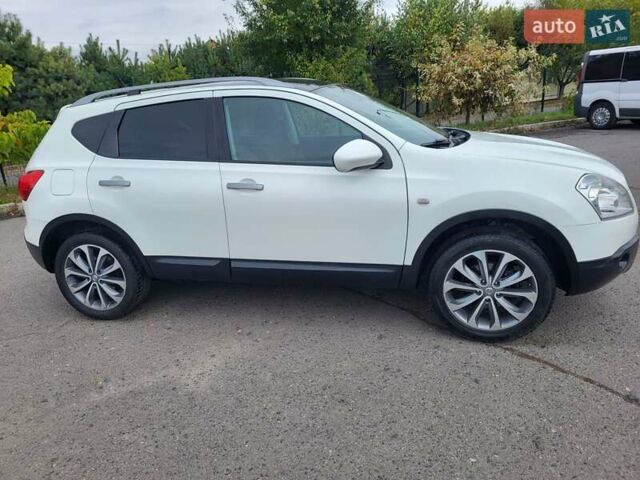 Білий Ніссан Кашкай, об'ємом двигуна 1.5 л та пробігом 217 тис. км за 9300 $, фото 52 на Automoto.ua