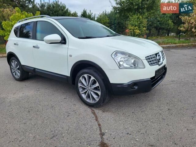 Білий Ніссан Кашкай, об'ємом двигуна 1.5 л та пробігом 217 тис. км за 9300 $, фото 51 на Automoto.ua