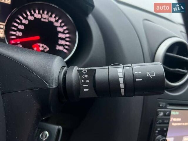 Белый Ниссан Кашкай, объемом двигателя 2 л и пробегом 128 тыс. км за 12490 $, фото 25 на Automoto.ua