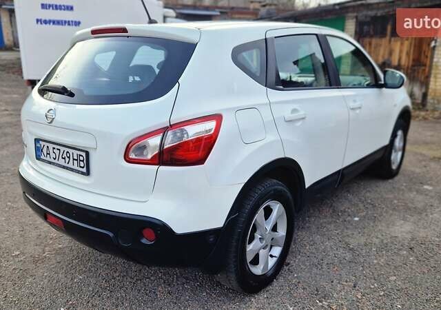 Белый Ниссан Кашкай, объемом двигателя 2 л и пробегом 115 тыс. км за 9900 $, фото 16 на Automoto.ua