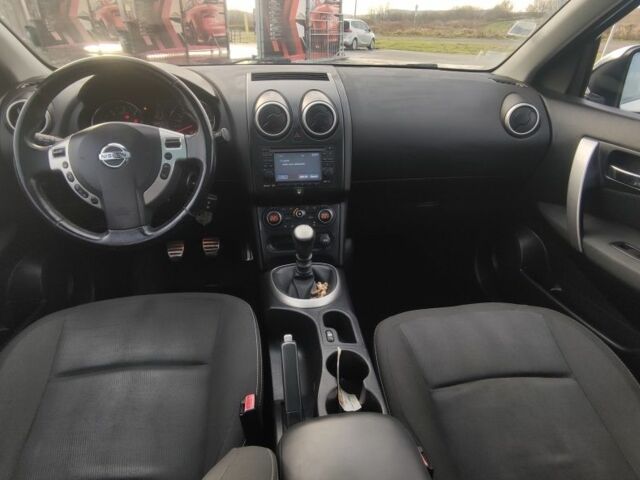 Білий Ніссан Кашкай, об'ємом двигуна 2 л та пробігом 270 тис. км за 9500 $, фото 5 на Automoto.ua