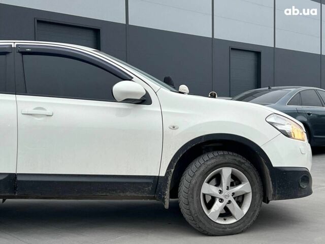Белый Ниссан Кашкай, объемом двигателя 2 л и пробегом 128 тыс. км за 12490 $, фото 11 на Automoto.ua